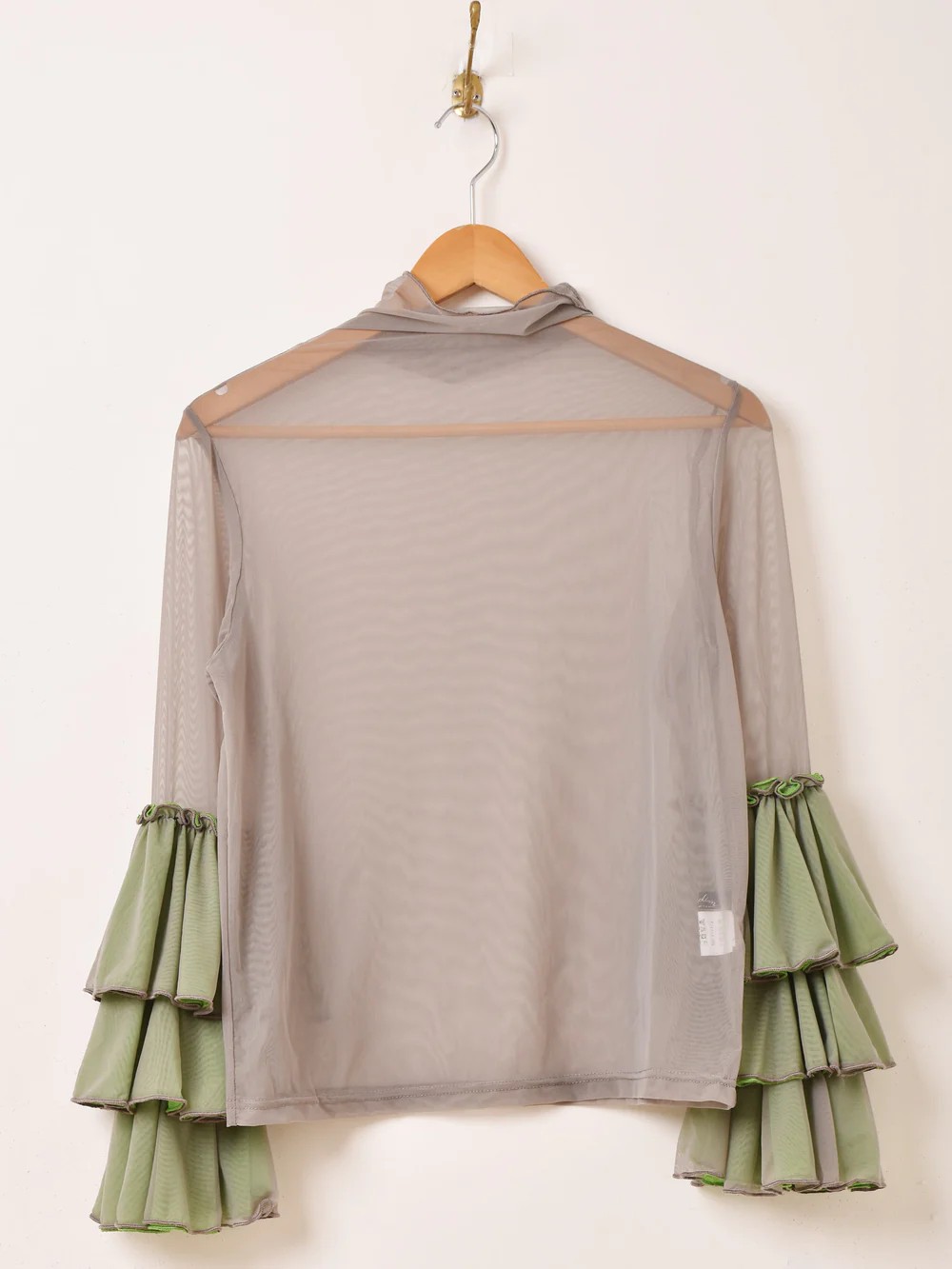 【4色展開】Meridian タートルネック フリルスリーブ シアーカットソー